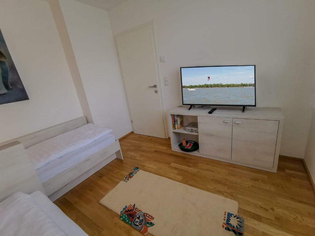 Pannonia Appartements Neusiedl am See Esterno foto